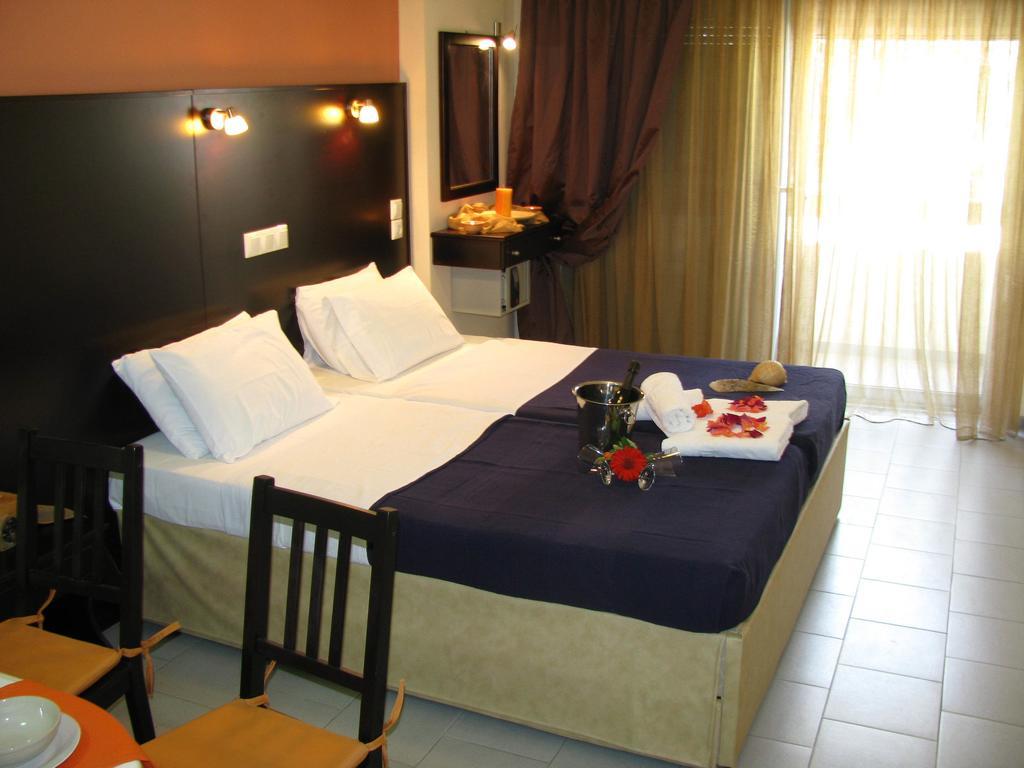 Villa Kokkinos Potos Phòng bức ảnh